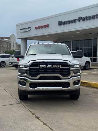 2025 Ram 2500 TRADESMAN CREW CAB 4X4 8' BOX Pickup