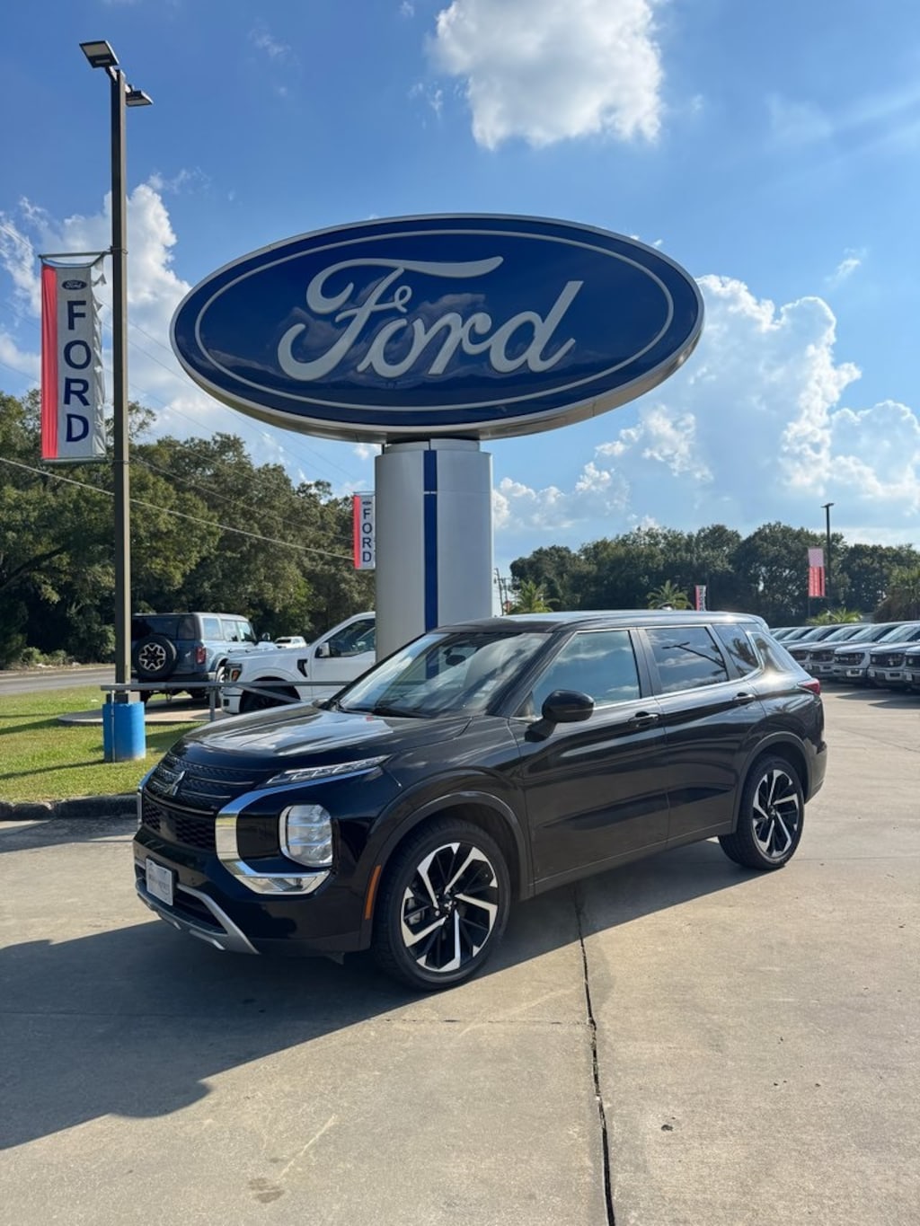 Used 2024 Mitsubishi Outlander SE SUV