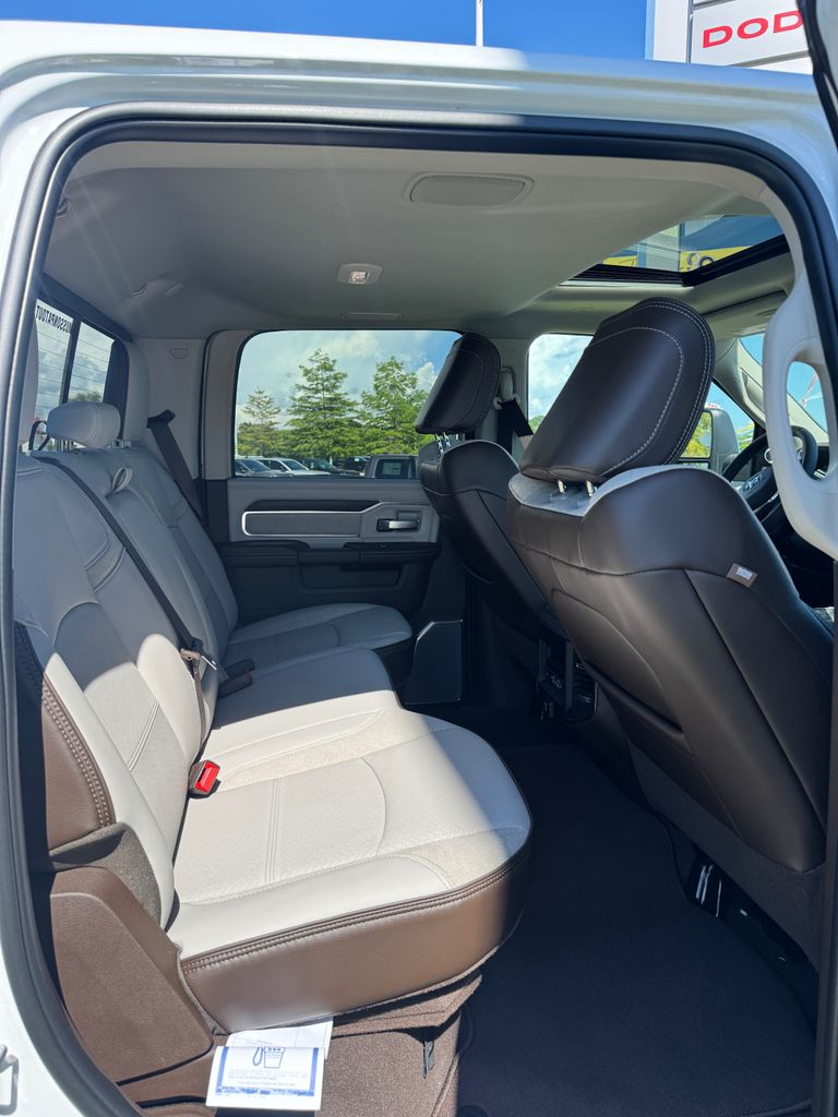 2026 RAM 2500 Laramie - Photo 15