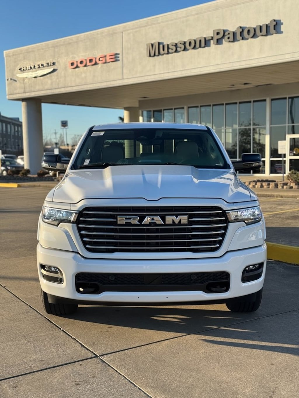 New 2026 Ram 1500 LARAMIE CREW CAB 4X4 5'7 BOX Pickup