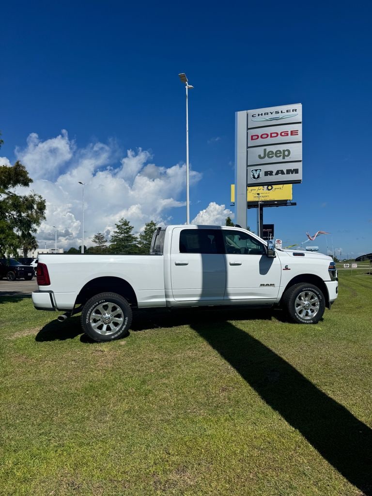 2026 RAM 2500 Laramie - Photo 6