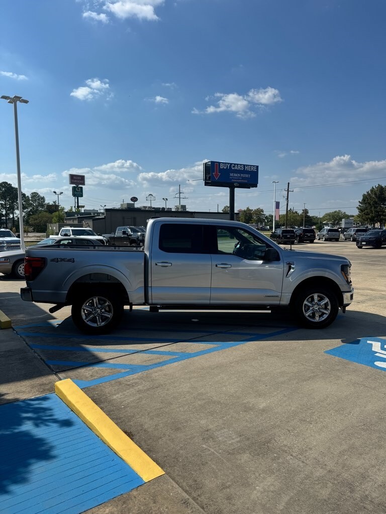 2024 Ford F-150 XLT photo 4