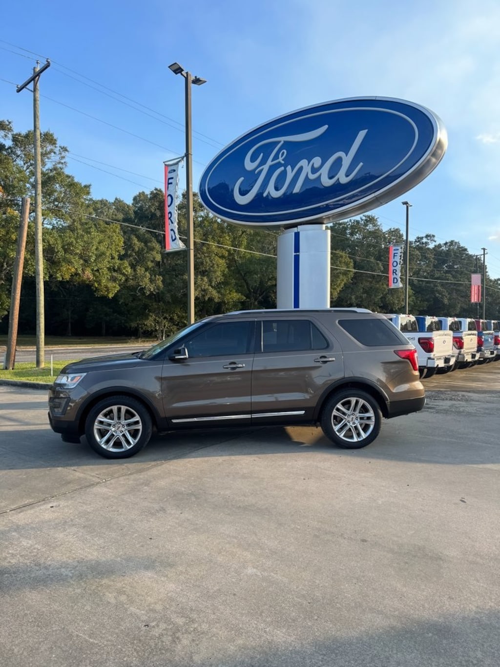 Used 2016 Ford Explorer XLT SUV