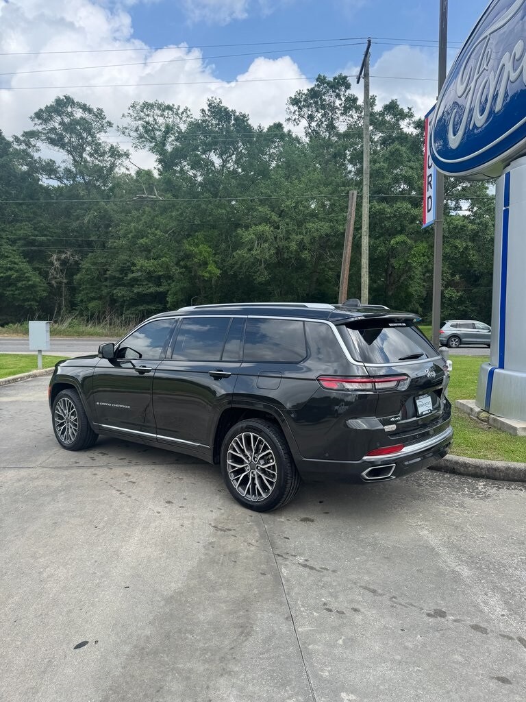 2023 Jeep Grand Cherokee L Summit photo 3
