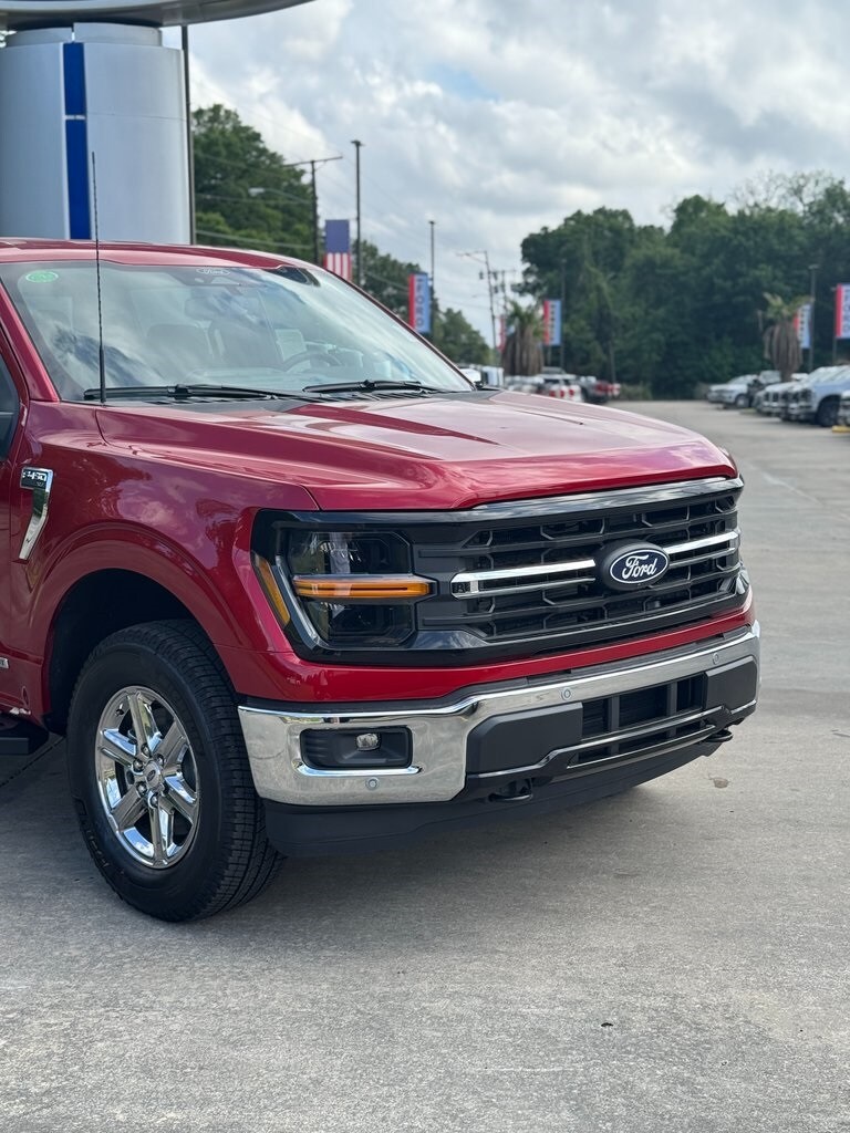 2025 Ford F-150 XLT photo 2