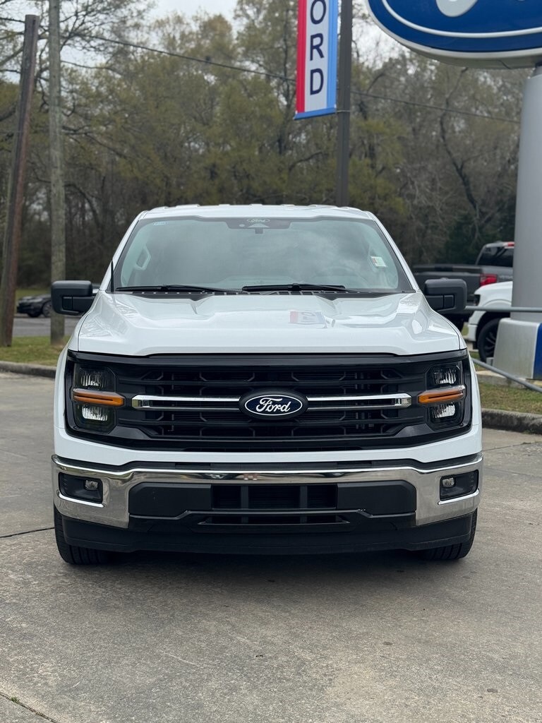 2025 Ford F-150 XLT photo 3