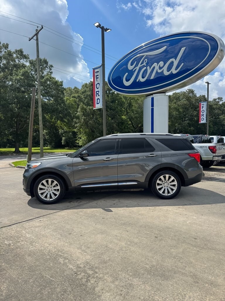 2020 Ford Explorer Limited photo 2