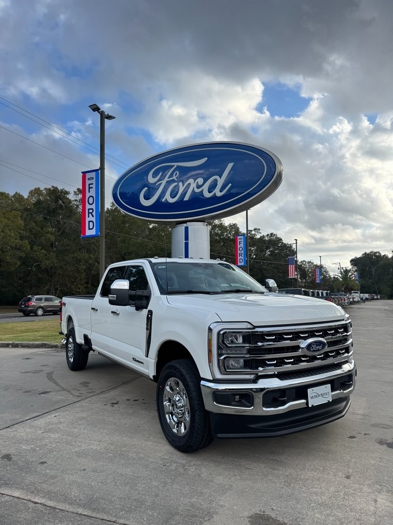 2026 Ford F-350 Super Duty Lariat's photo