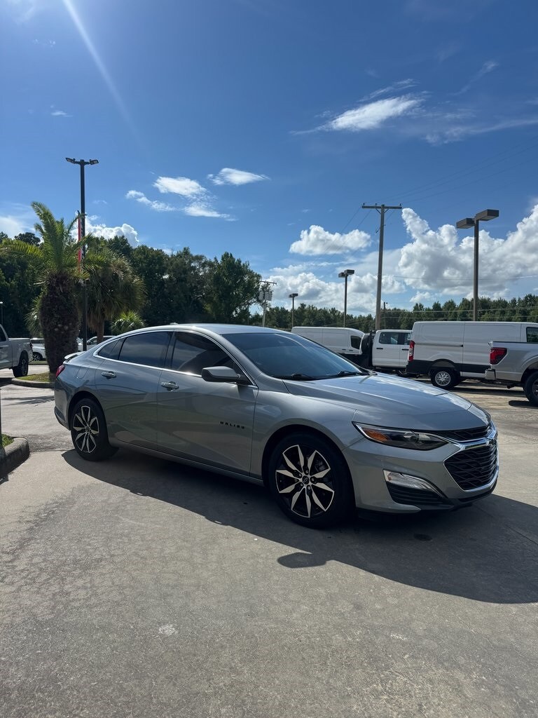 2024 Chevrolet Malibu RS photo 3