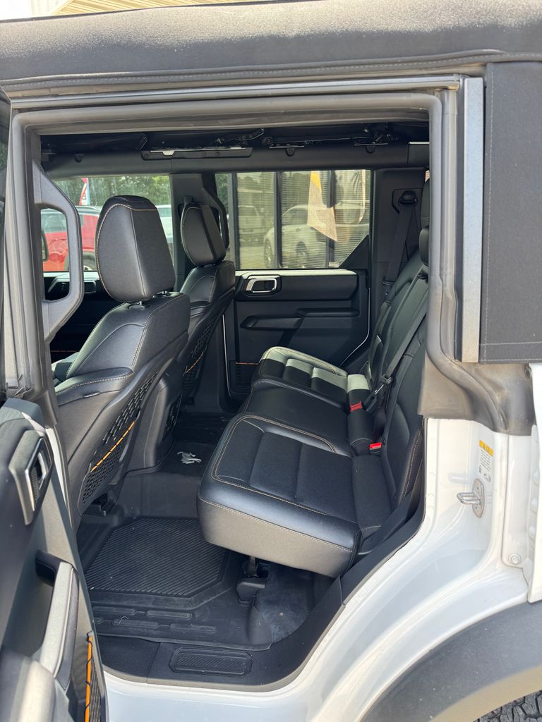 2024 Ford Bronco 4-Door Badlands - Photo 11