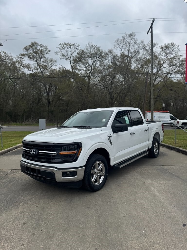2025 Ford F-150 XLT photo 4