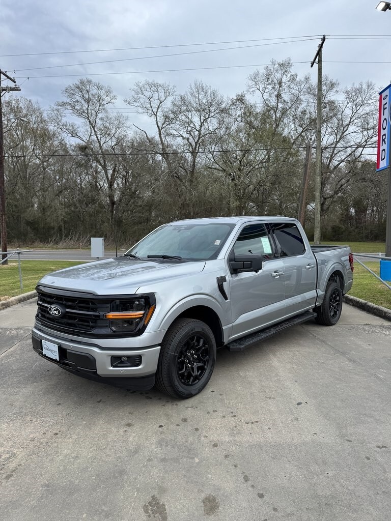 2025 Ford F-150 XLT photo 4