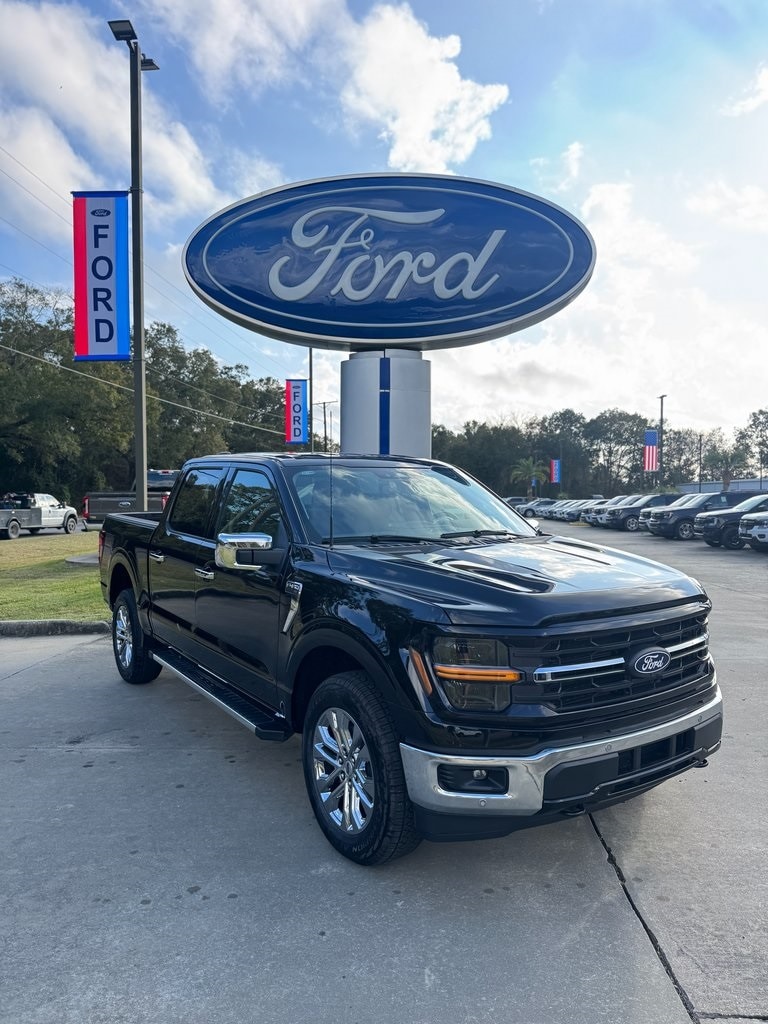 2025 Ford F-150 XLT's photo