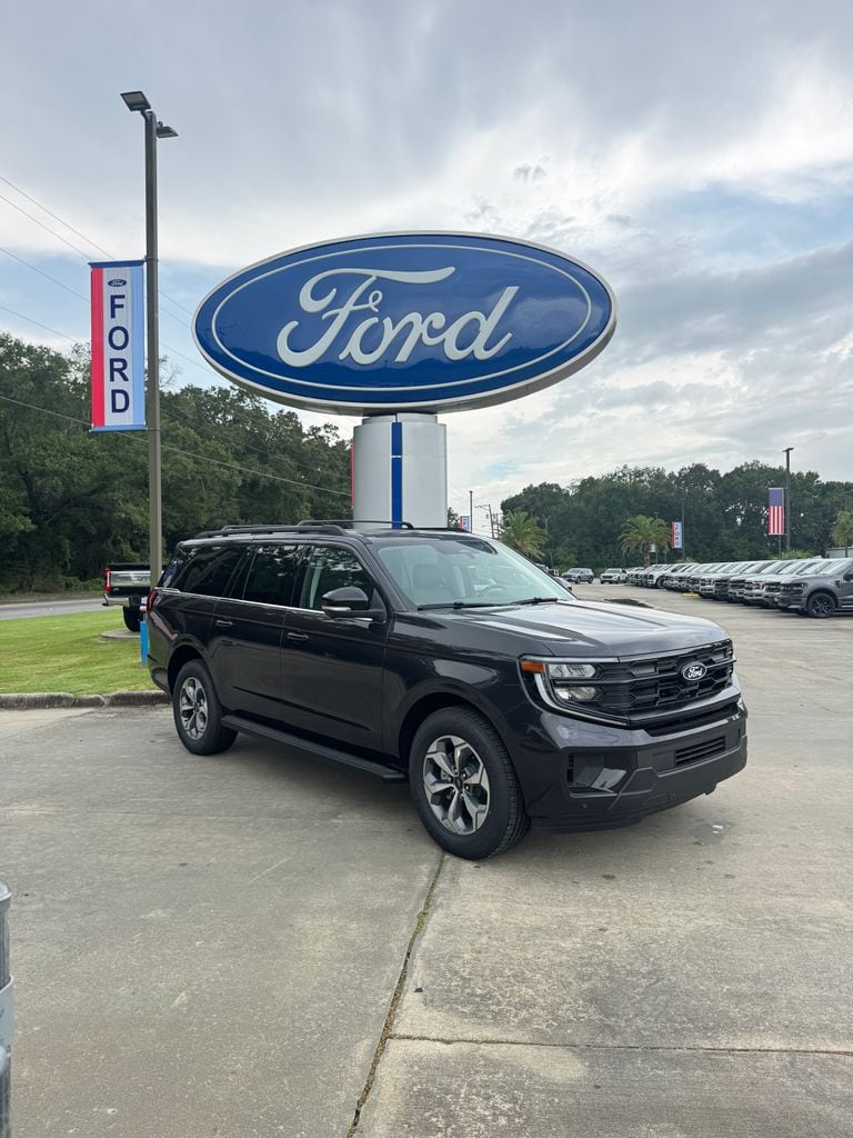 2027 Ford Expedition MAX Active