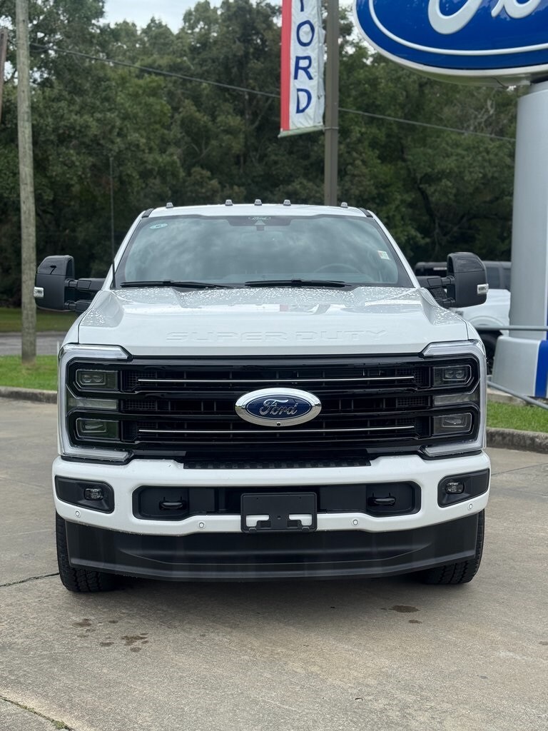 2026 Ford F-250 photo 2