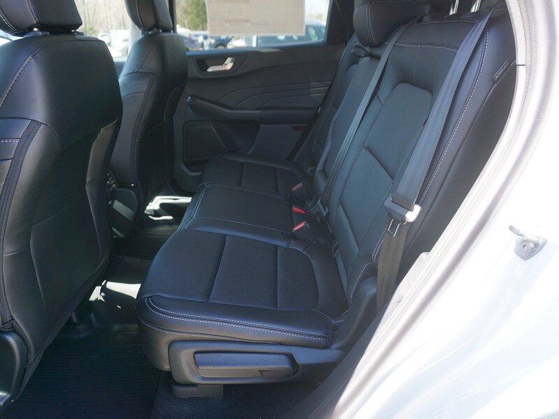 2022 Ford Escape SEL photo 4