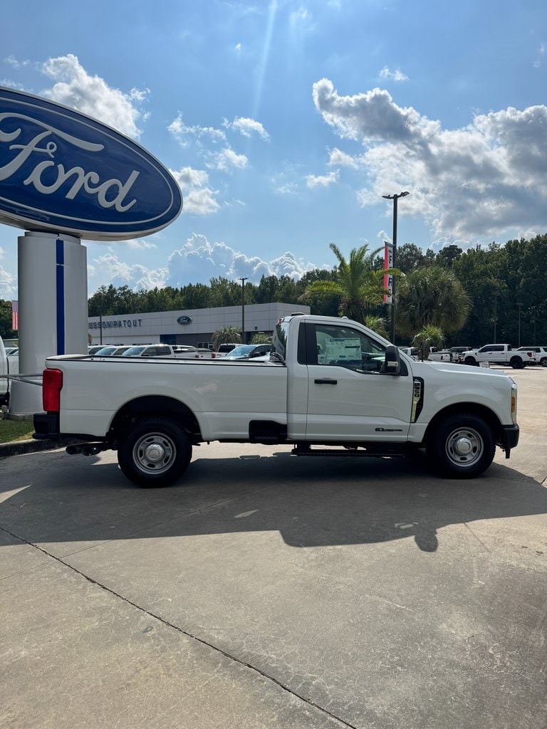 2026 Ford F-350 Super Duty XL - Photo 6