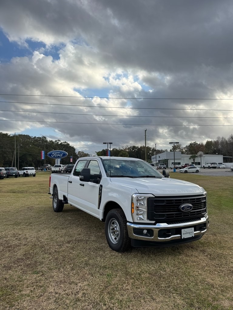 2026 Ford F-250 Super Duty XL's photo