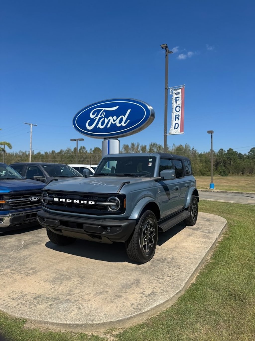 New 2025 Ford Bronco Outer Banks SUV