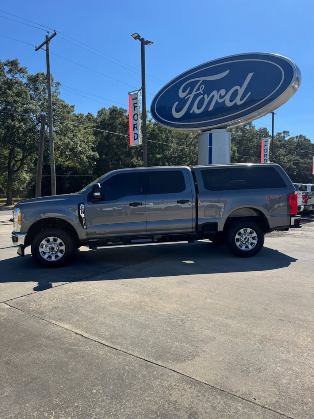 Used 2024 Ford F-250SD XLT Truck