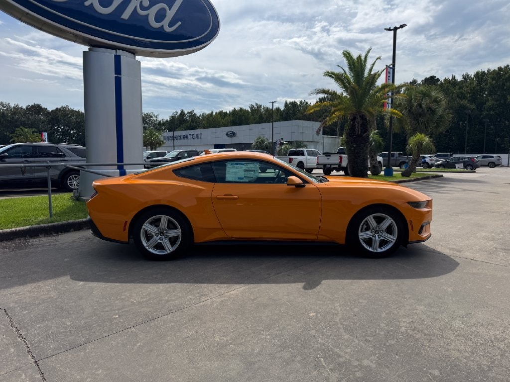 2026 Ford Mustang EcoBoost Fastback - Photo 6
