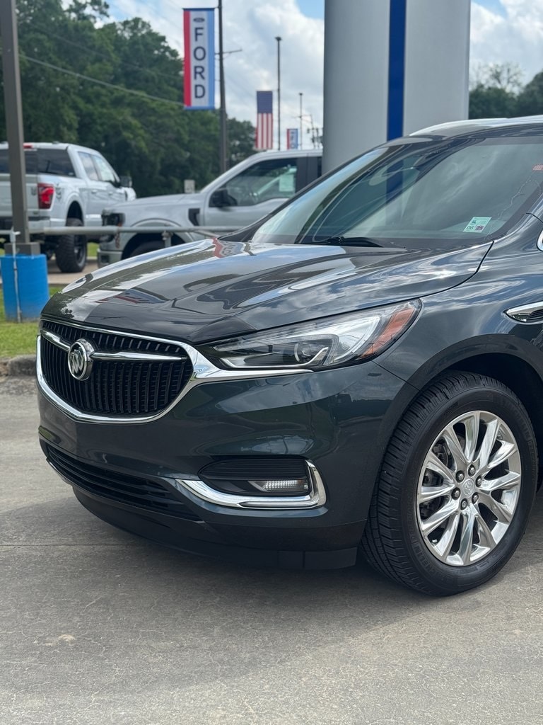 Used 2021 Buick Enclave Essence with VIN 5GAERBKW9MJ198118 for sale in Abbeville, LA