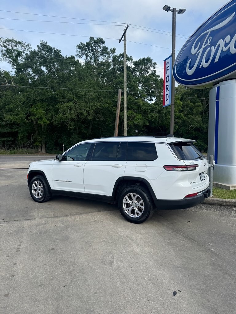 2022 Jeep Grand Cherokee Limited photo 3