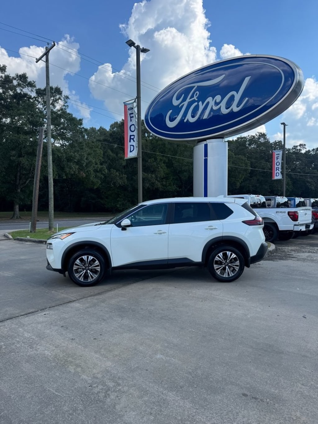 Used 2023 Nissan Rogue SV SUV