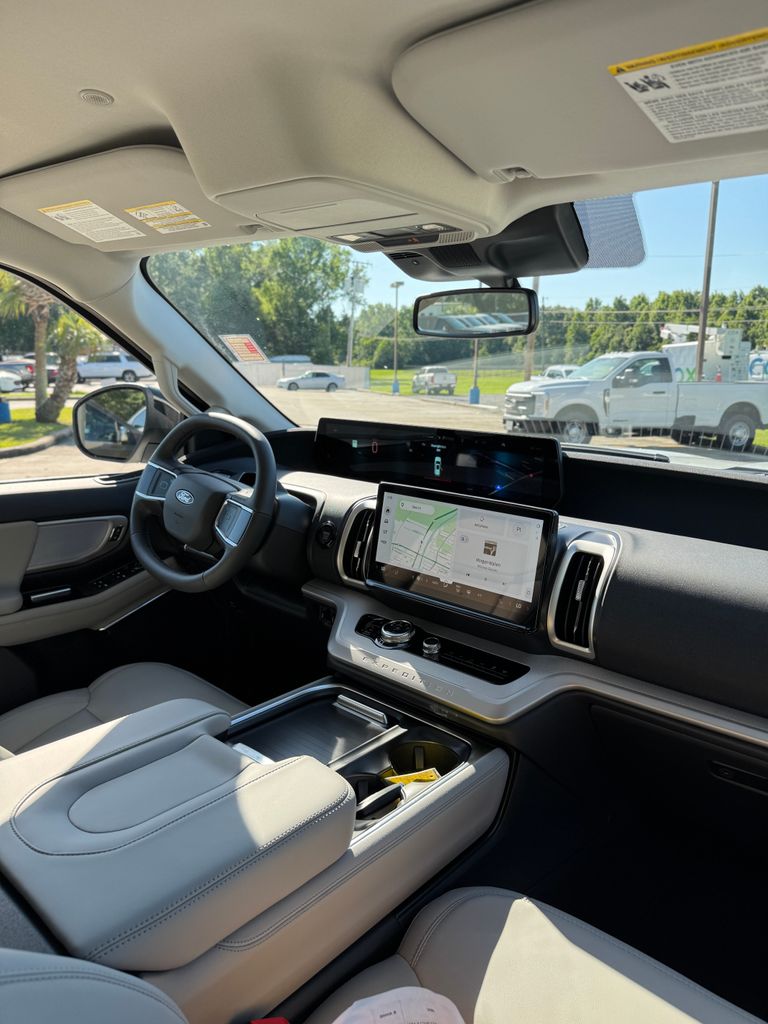 2026 Ford Expedition Active - Photo 12
