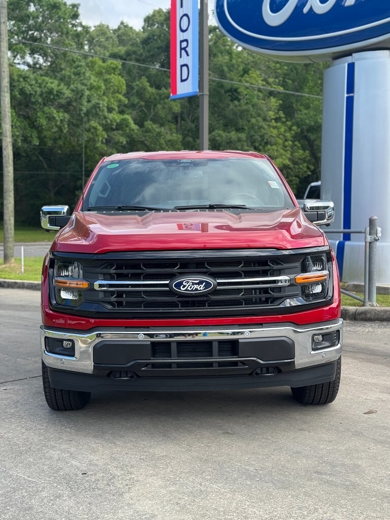 2025 Ford F-150 XLT photo 3