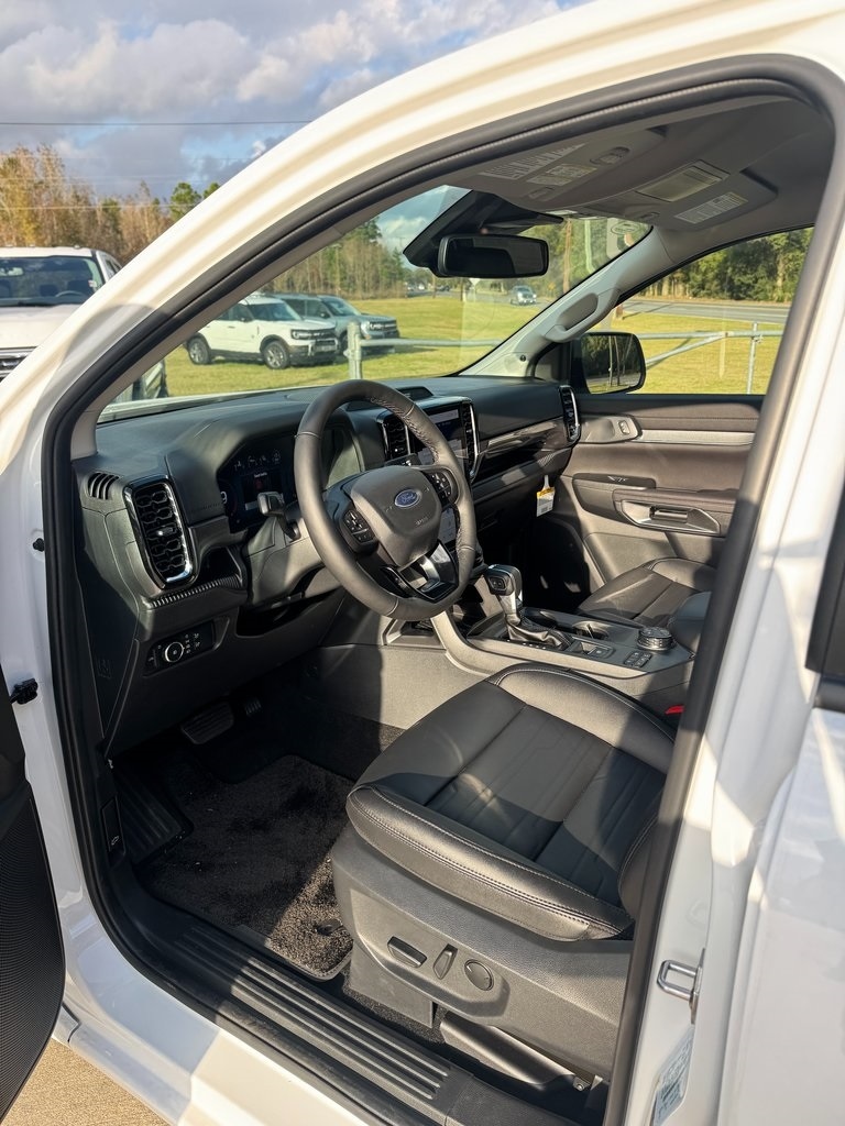 2025 Ford Ranger Lariat - Photo 10