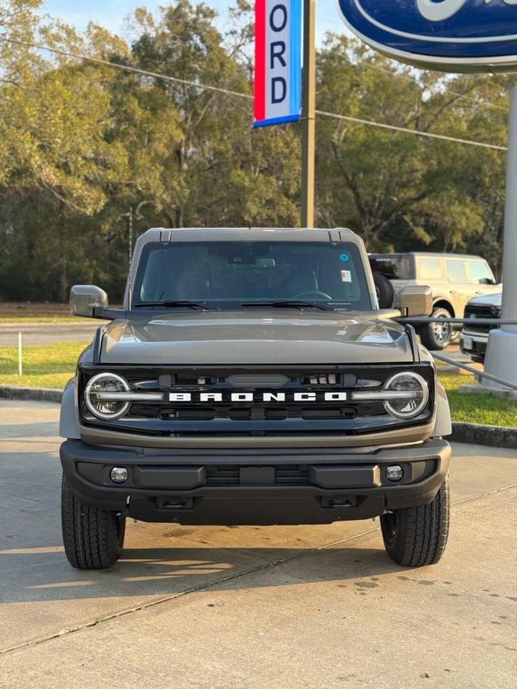 New 2025 Ford Bronco Outer Banks SUV