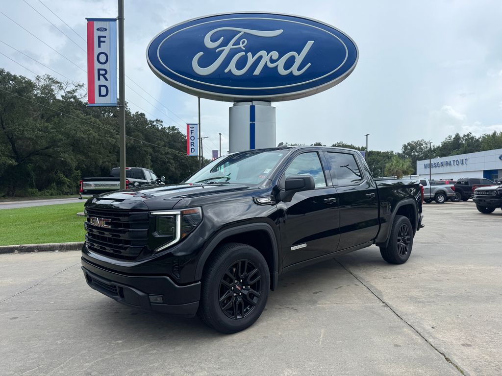 2025 GMC Sierra 1500 Elevation
