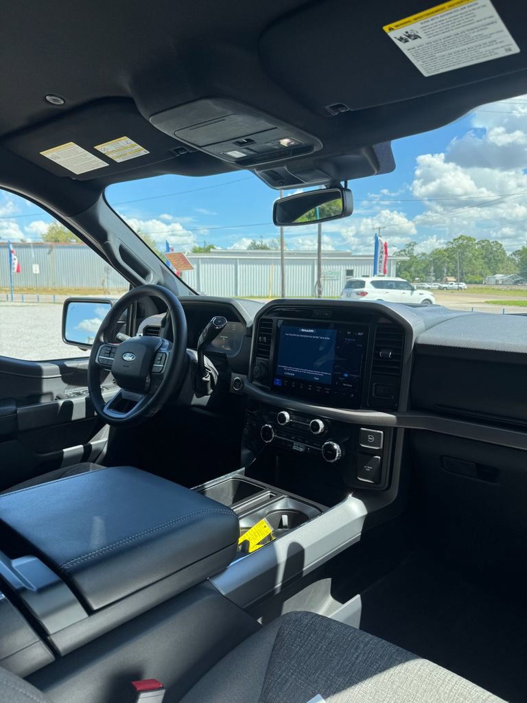 2025 Ford F-150 XLT - Photo 13