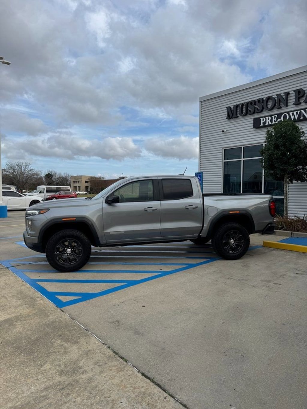 Used 2024 GMC Canyon Elevation Truck Crew Cab