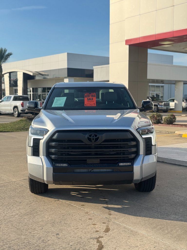 2025 Toyota Tundra Limited photo 3