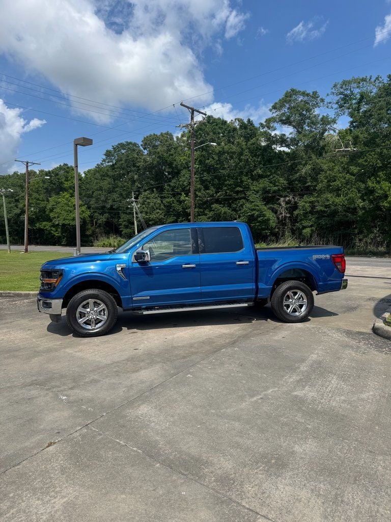 2025 Ford F-150 XLT - Photo 6