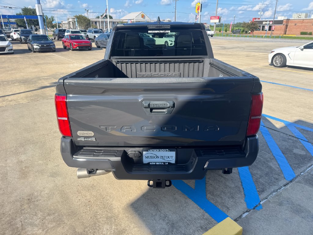 2026 Toyota Tacoma SR5 - Photo 6