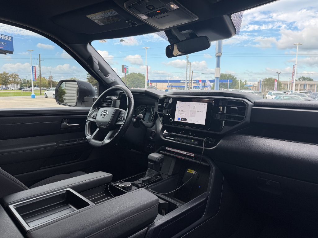 2026 Toyota Tundra SR5 - Photo 13
