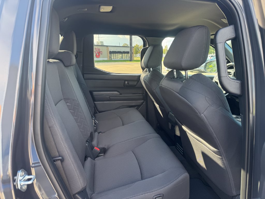 2026 Toyota Tacoma SR5 - Photo 16