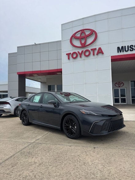 2026 Toyota Camry SE Sedan