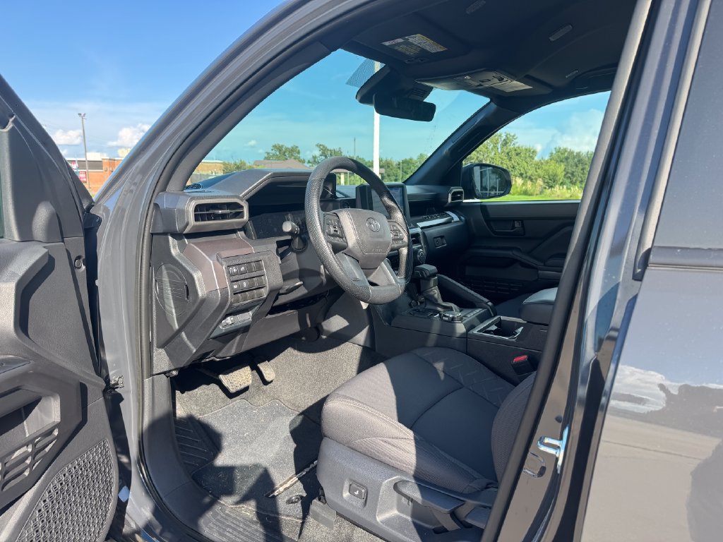 2026 Toyota Tacoma SR5 - Photo 10