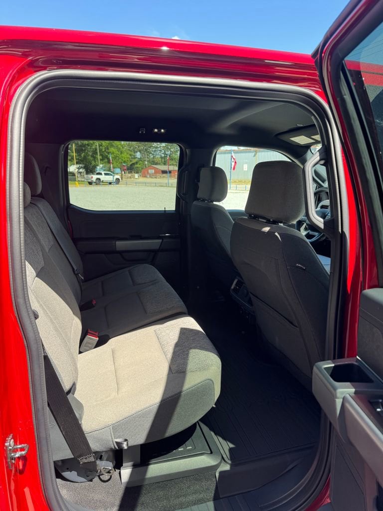 2025 Ford F-150 XLT - Photo 15