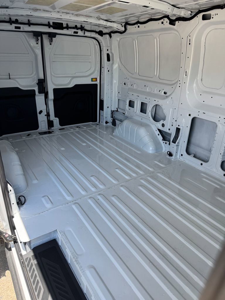 2025 Ford Transit Van Base - Photo 17