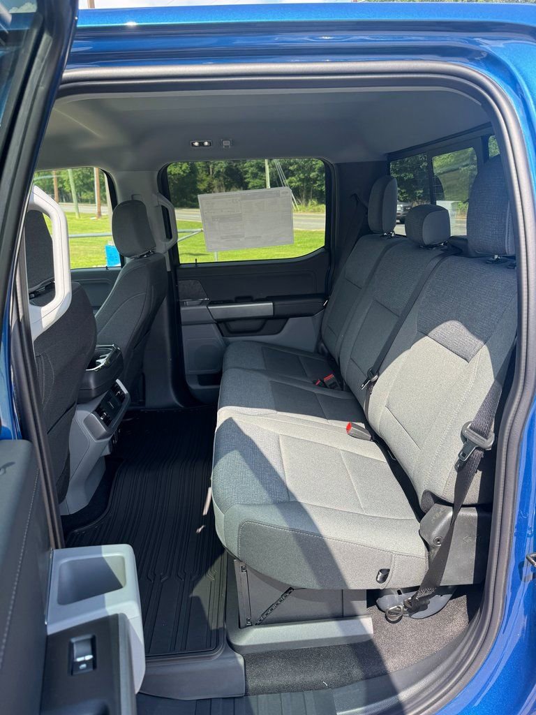 2025 Ford F-150 XLT - Photo 17