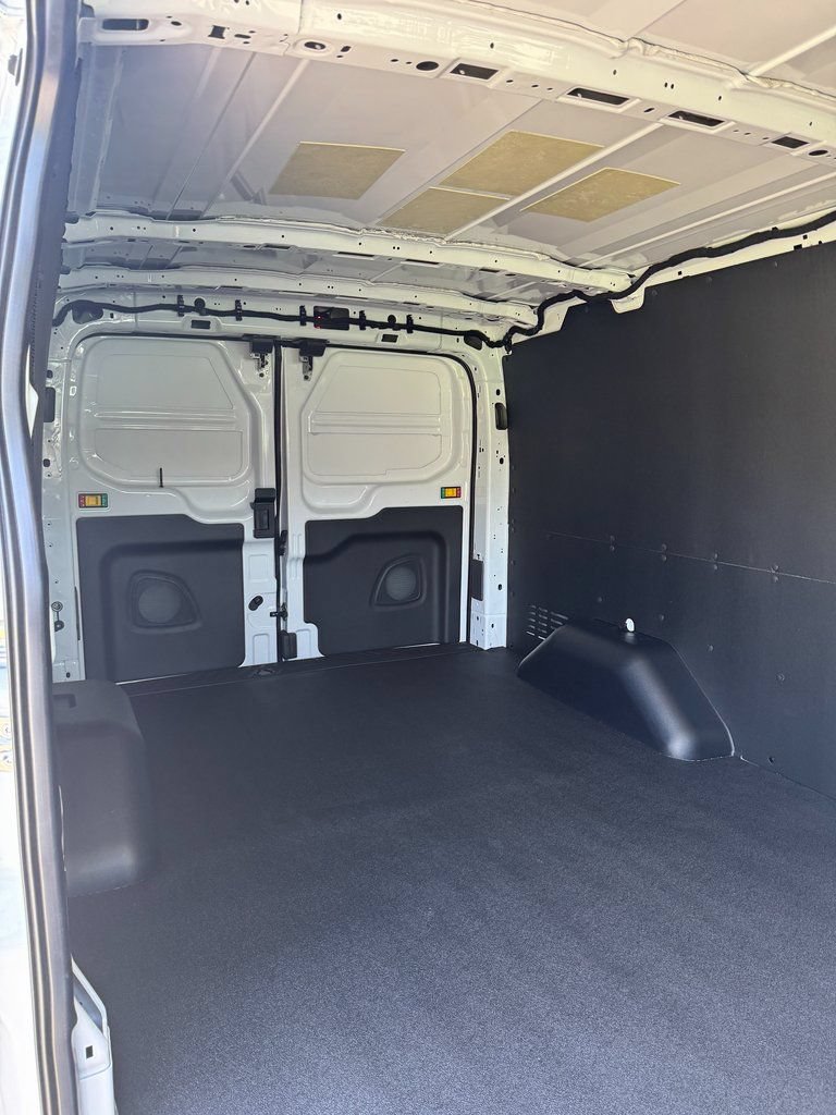 2025 Ford Transit Van Base - Photo 18
