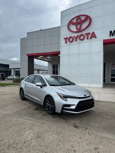 2025 Toyota Corolla SE Sedan