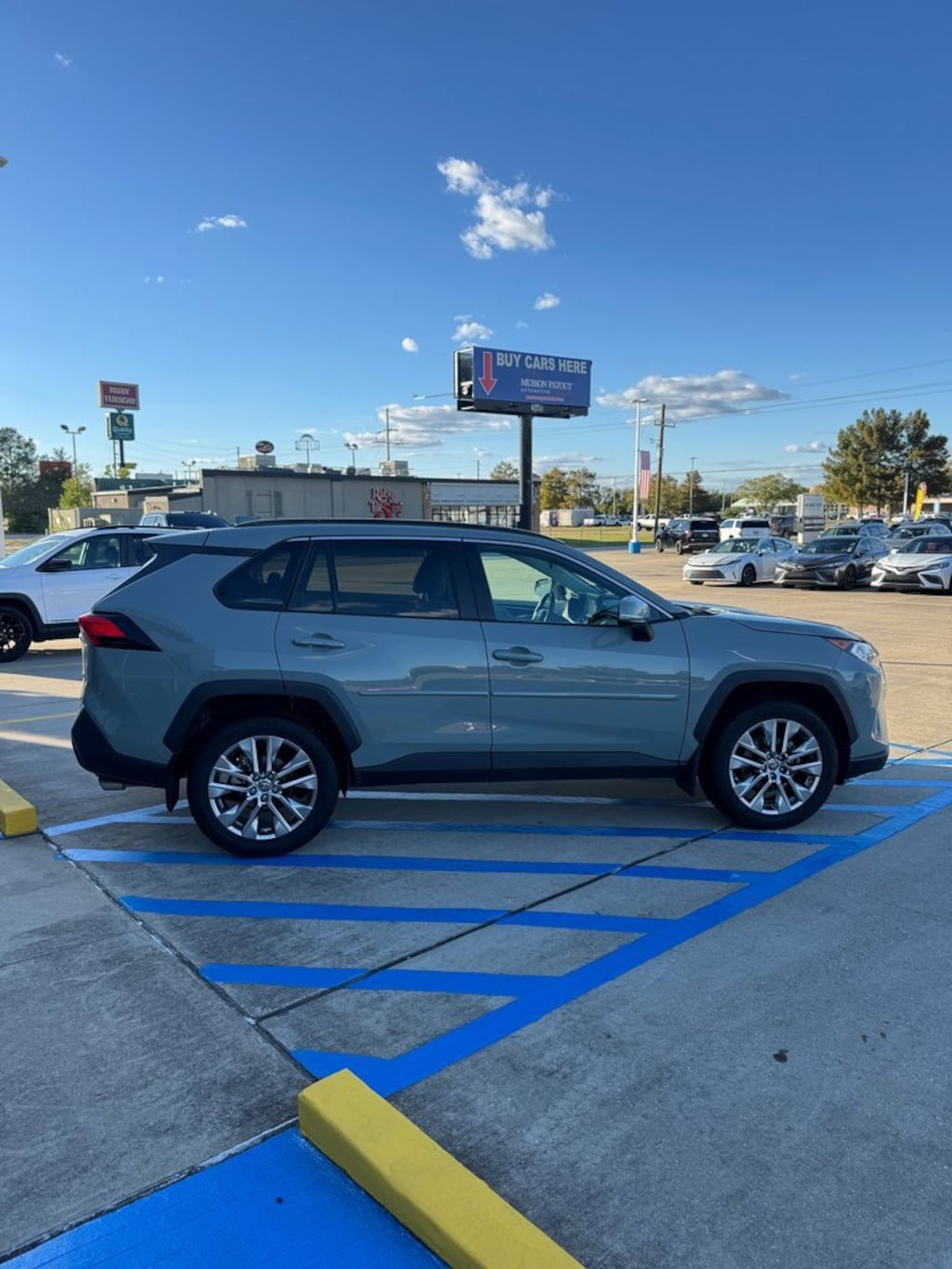 Used 2021 Toyota RAV4 XLE Premium SUV