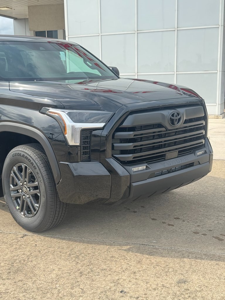 2025 Toyota Tundra SR5 photo 2