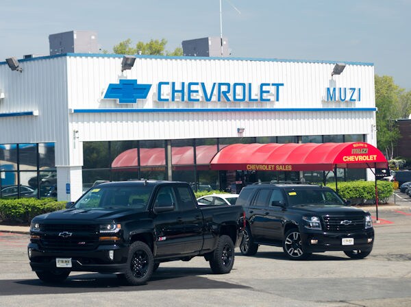 Chevy Tahoe RST at Muzi Chevy serving Boston MA.jpg